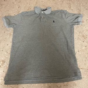 Medium Ralph Lauren Gray Polo. Classic fit.